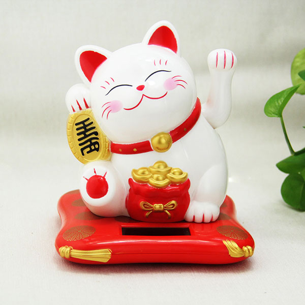 Khuôn mặt mèo được thiết kế thân thiện, mang cảm giác vui vẻ và gần gũi
