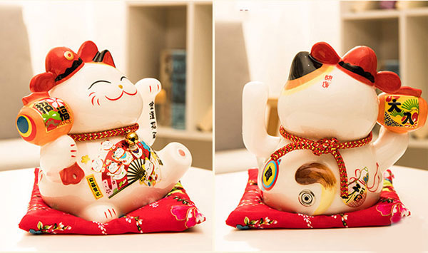 Chất liệu gốm sứ cao cấp, phần tay làm từ nhựa có gắn động cơ Chất liệu gốm sứ cao cấp, phần tay làm từ nhựa có gắn động cơ