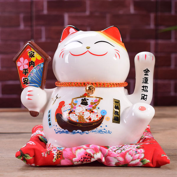 Mèo vẫy tay được xem là biểu tượng mang đến may mắn và tài chính dồi dào cho gia chủ
