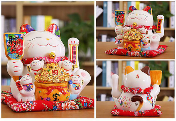 Bụng mèo mang hũ tiền vàng đầy ắp, xung quanh là 4 chú mèo con với nét mặt vui tươi Bụng mèo mang hũ tiền vàng đầy ắp, xung quanh là 4 chú mèo con với nét mặt vui tươi