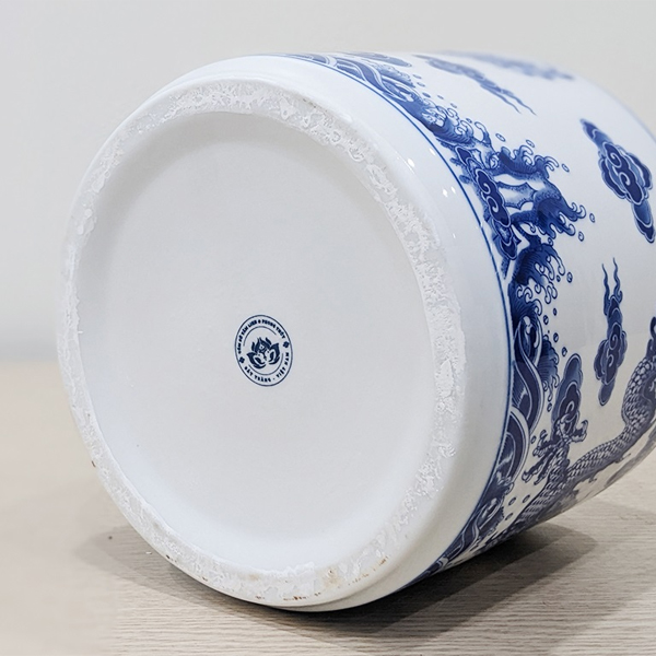 Hình ảnh bát hương men lam bằng sứ mẫu DTBT-018 Hình ảnh bát hương men lam bằng sứ mẫu DTBT-018