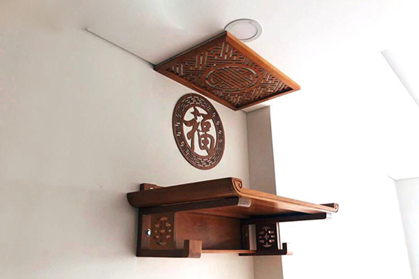 Bàn thờ treo tường tiện lợi, nhỏ gọn hầu hết được nhiều gia đình lựa chọn Bàn thờ treo tường tiện lợi, nhỏ gọn hầu hết được nhiều gia đình lựa chọn
