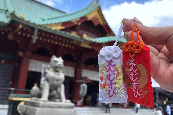 Bùa Omamori là tấm bùa hộ mệnh nổi tiếng của người Nhật Bùa Omamori là tấm bùa hộ mệnh nổi tiếng của người Nhật
