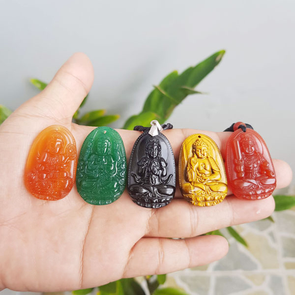 Lựa chọn Phật bản mệnh phù hợp với tuổi của người đeo Lựa chọn Phật bản mệnh phù hợp với tuổi của người đeo