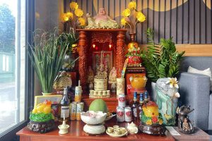 Đặt ban thờ gần những nơi không sạch sẽ