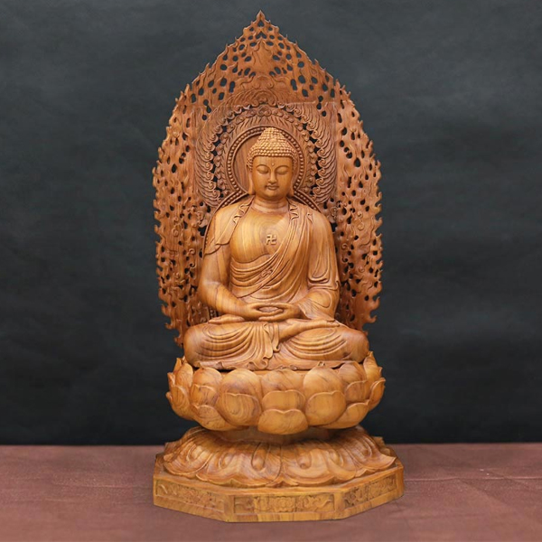 Tượng Phật Thích Ca bằng gỗ được tạc tinh tế, chi tiết sắc nét Tượng Phật Thích Ca bằng gỗ được tạc tinh tế, chi tiết sắc nét