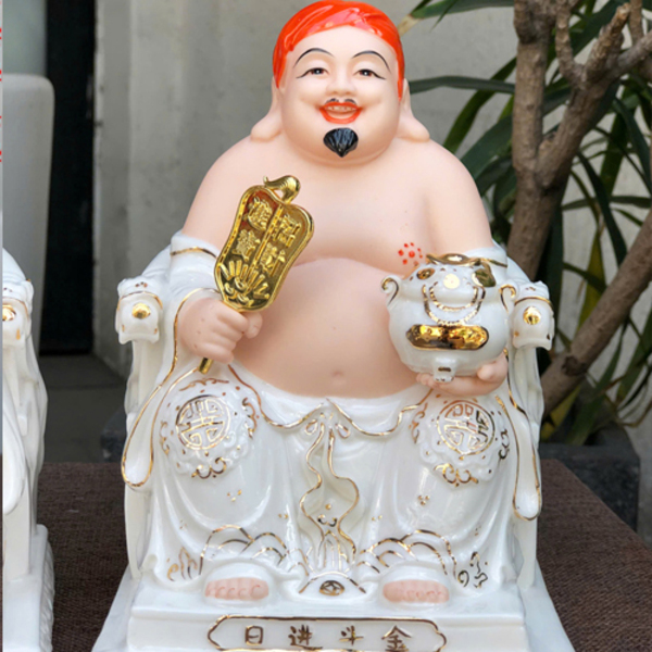 Thổ Địa gương mặt rạng rỡ, tay cầm quạt biểu tượng sung túc, đủ đầy và may mắn Thổ Địa gương mặt rạng rỡ, tay cầm quạt biểu tượng sung túc, đủ đầy và may mắn
