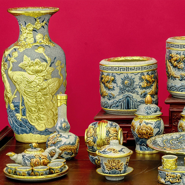Hình ảnh bộ đồ thờ Bát Tràng men rạn mẫu DTBT-009 Hình ảnh bộ đồ thờ Bát Tràng men rạn mẫu DTBT-009