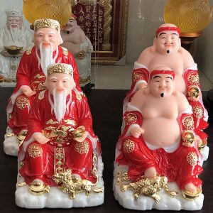 Bàn thờ Thần Tài 4 ông sẽ được bố trí ngang hàng và song song